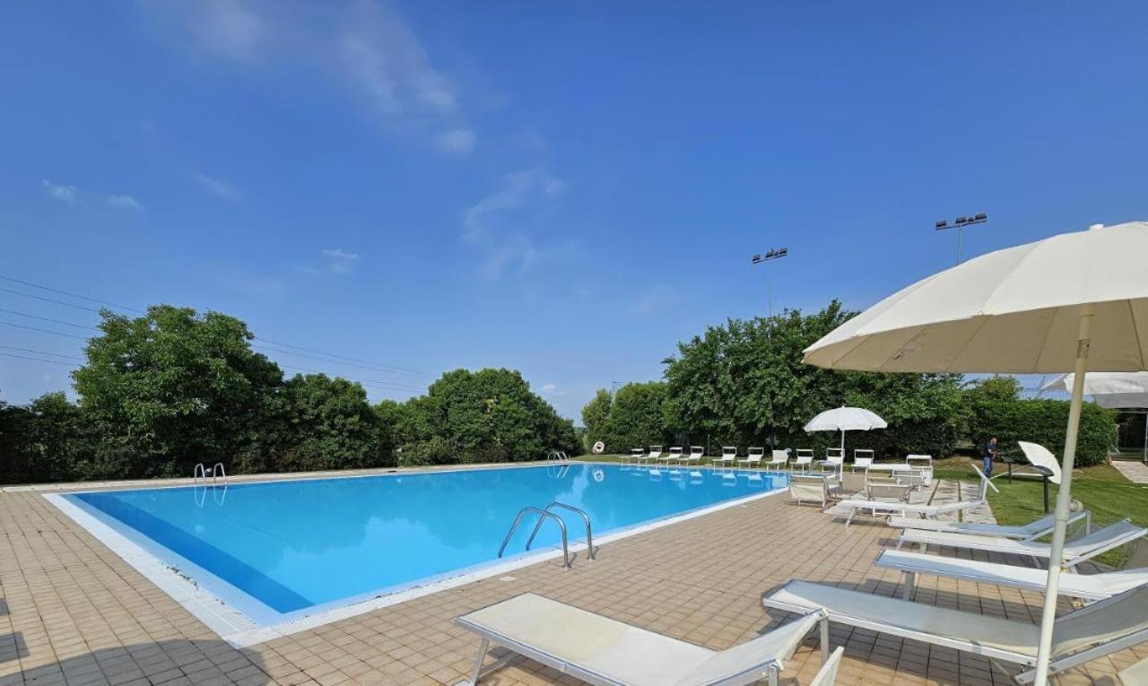 Wendy Apartment- Twobedroom & Pool & Parkprivatefree & Sports Desenzano del Garda Exterior photo